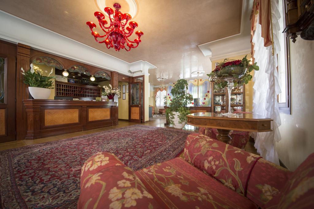 Hotel Spessotto Portogruaro Exteriör bild