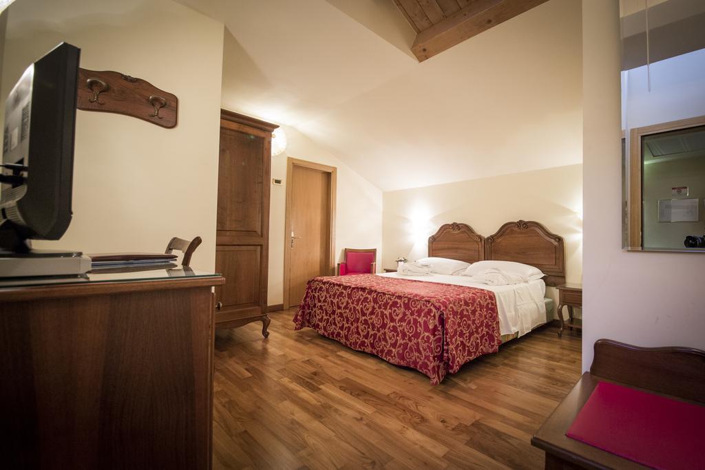 Hotel Spessotto Portogruaro Exteriör bild