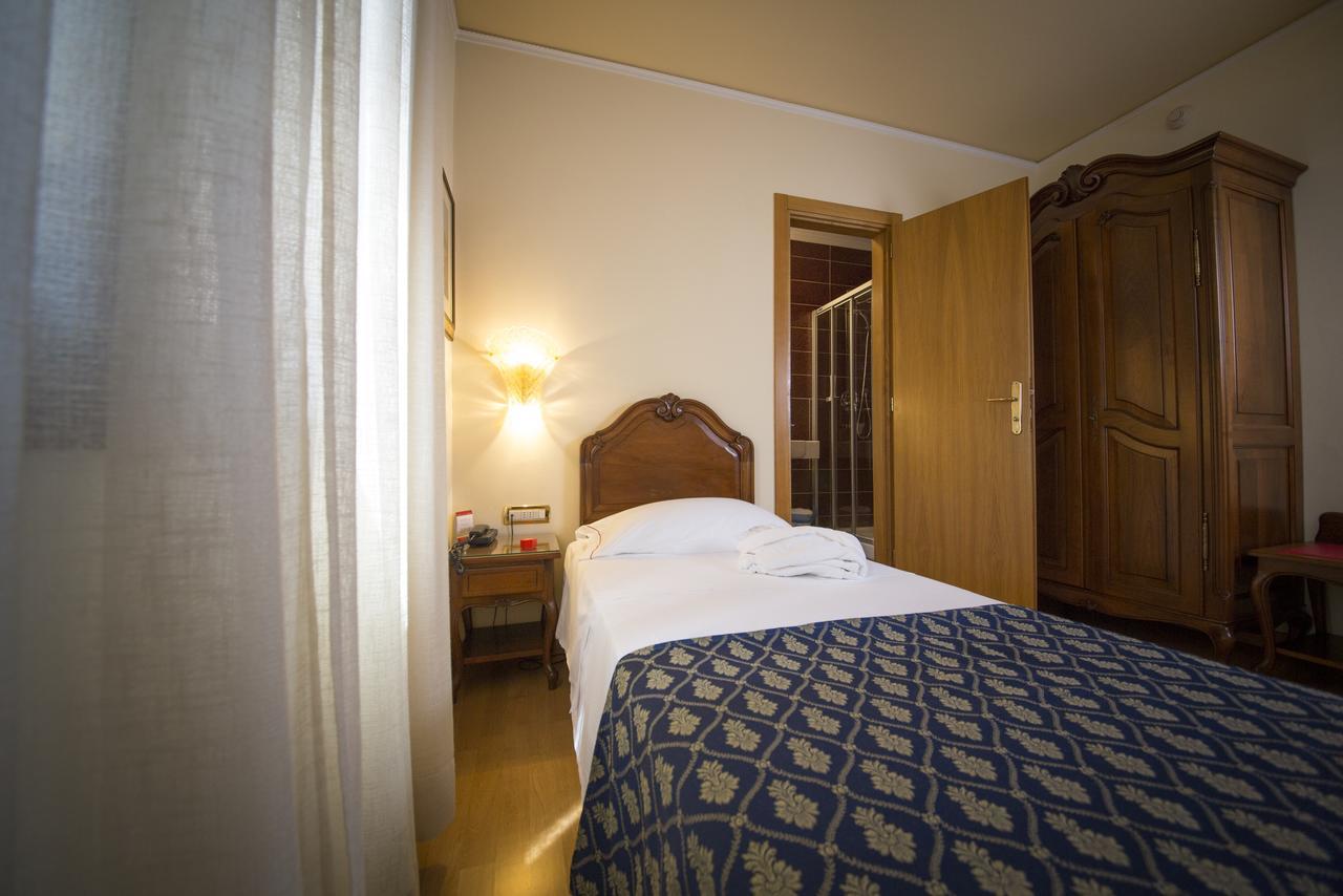 Hotel Spessotto Portogruaro Exteriör bild
