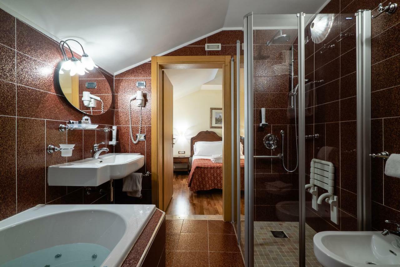 Hotel Spessotto Portogruaro Exteriör bild